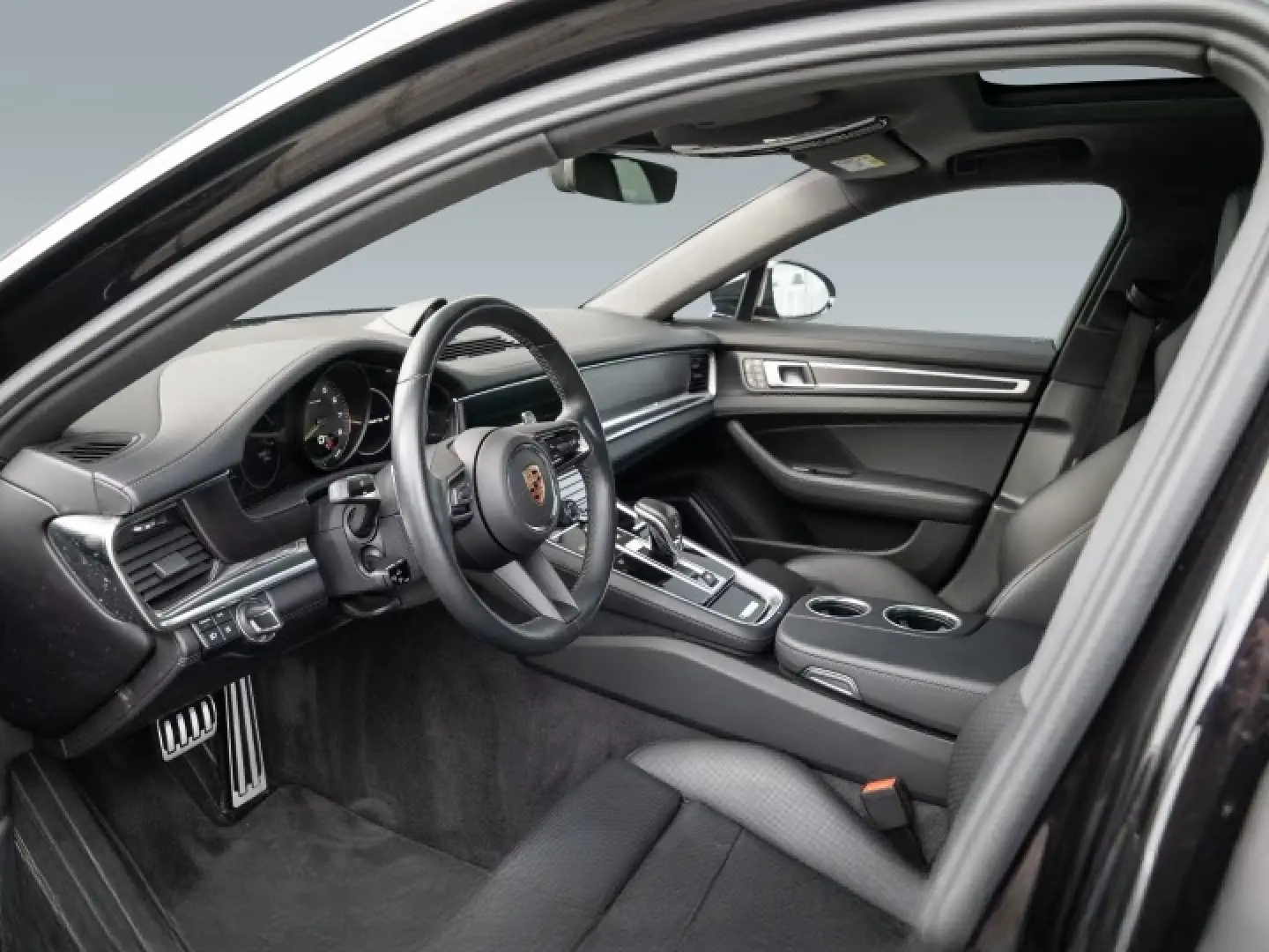 Panamera 4 E-Hybrid Platinum Edition HA-Lenkung