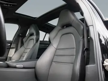 Panamera 4 E-Hybrid Platinum Edition HA-Lenkung
