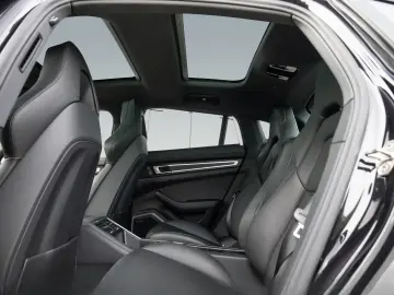 Panamera 4 E-Hybrid Platinum Edition HA-Lenkung