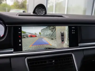 Panamera 4 E-Hybrid Platinum Edition HA-Lenkung