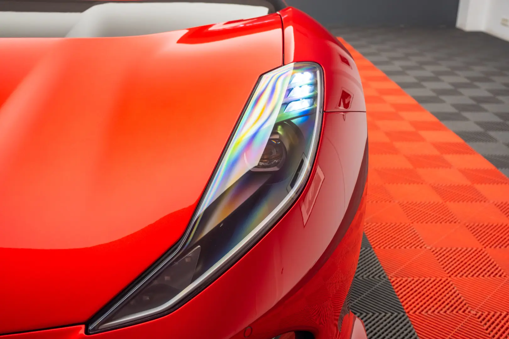 Ferrari 812 Competizione 1/1 Tailor Made