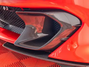 Ferrari 812 Competizione 1/1 Tailor Made