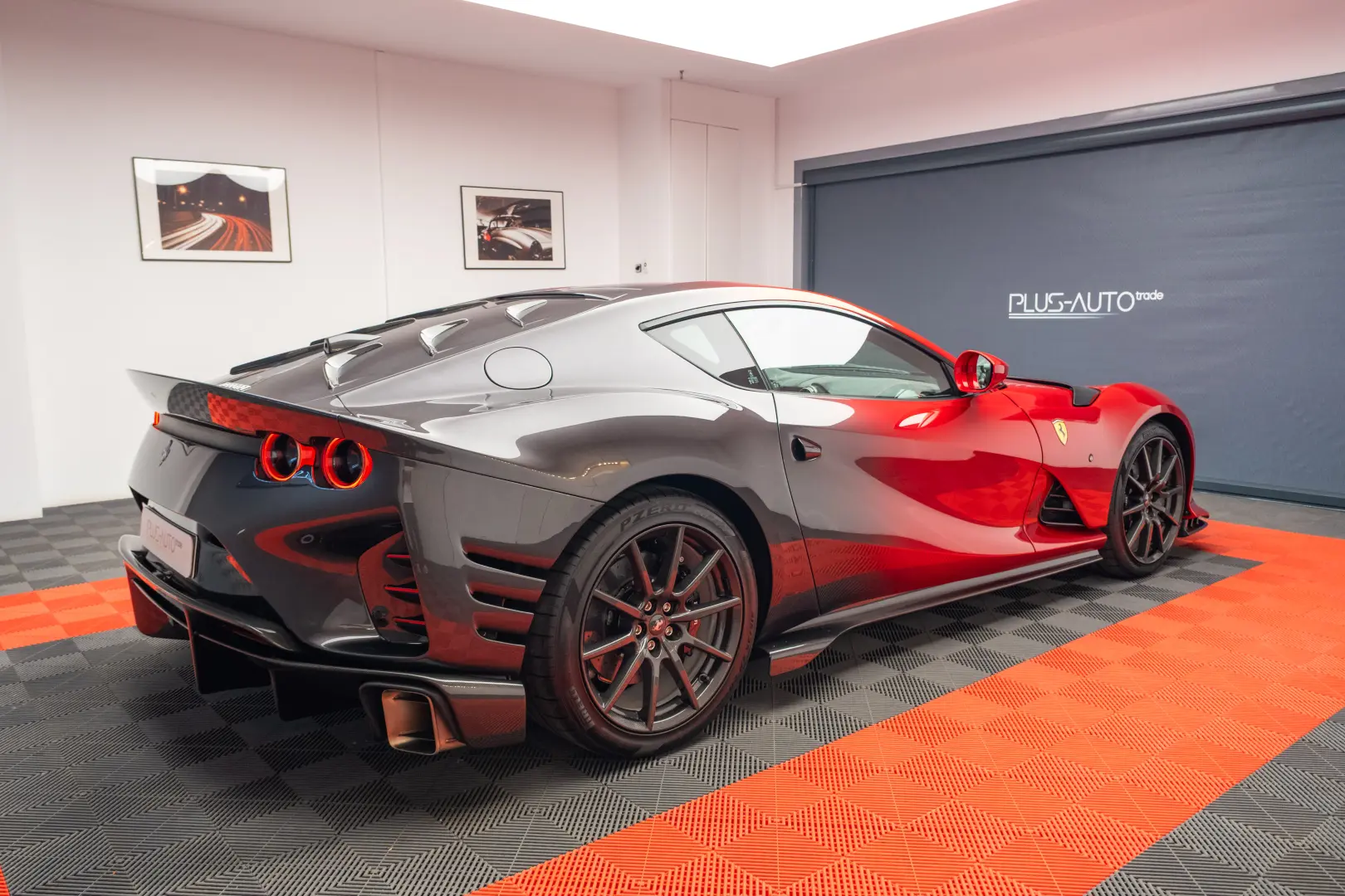Ferrari 812 Competizione 1/1 Tailor Made