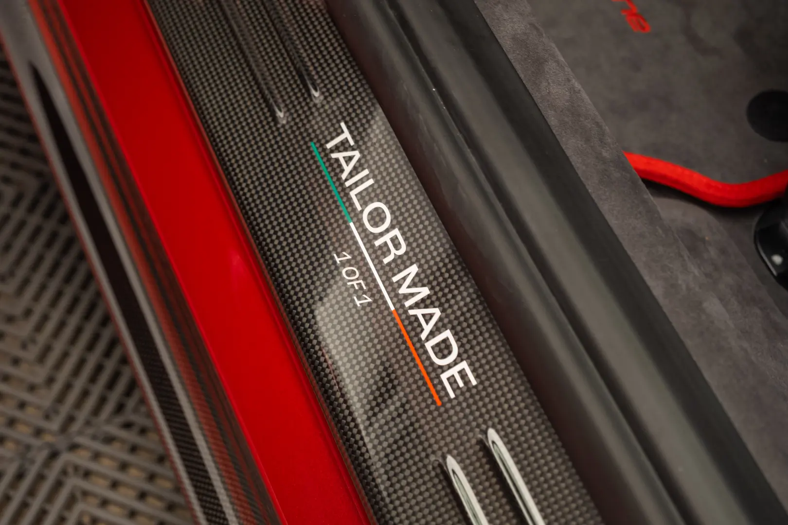 Ferrari 812 Competizione 1/1 Tailor Made