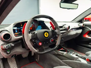 Ferrari 812 Competizione 1/1 Tailor Made