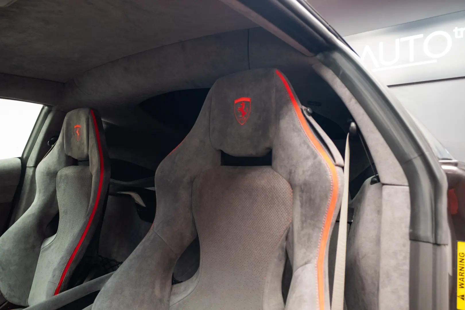Ferrari 812 Competizione 1/1 Tailor Made
