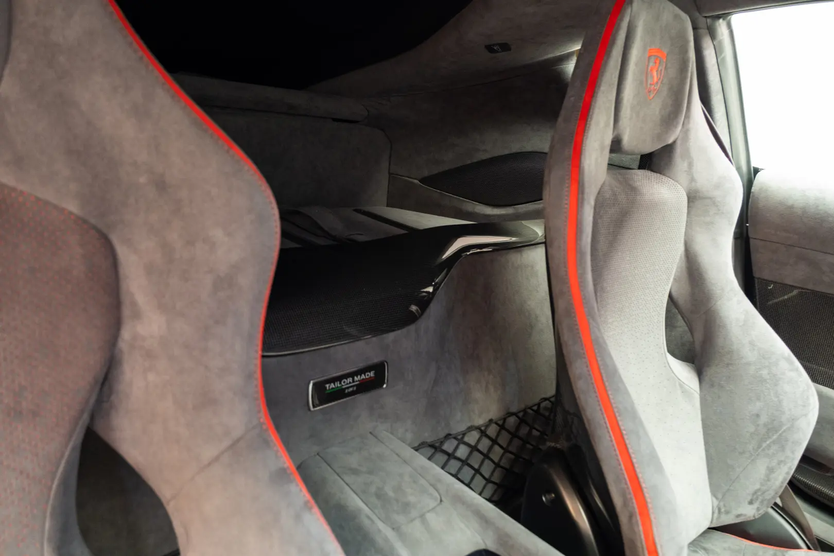 Ferrari 812 Competizione 1/1 Tailor Made