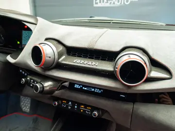 Ferrari 812 Competizione 1/1 Tailor Made