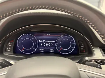AUDI Q7 Quattro 3.0 TDI - S Line
