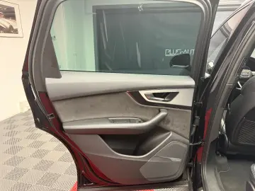 AUDI Q7 Quattro 3.0 TDI - S Line