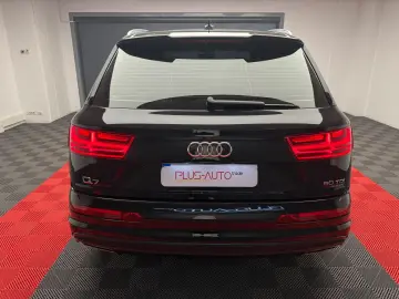 AUDI Q7 Quattro 3.0 TDI - S Line