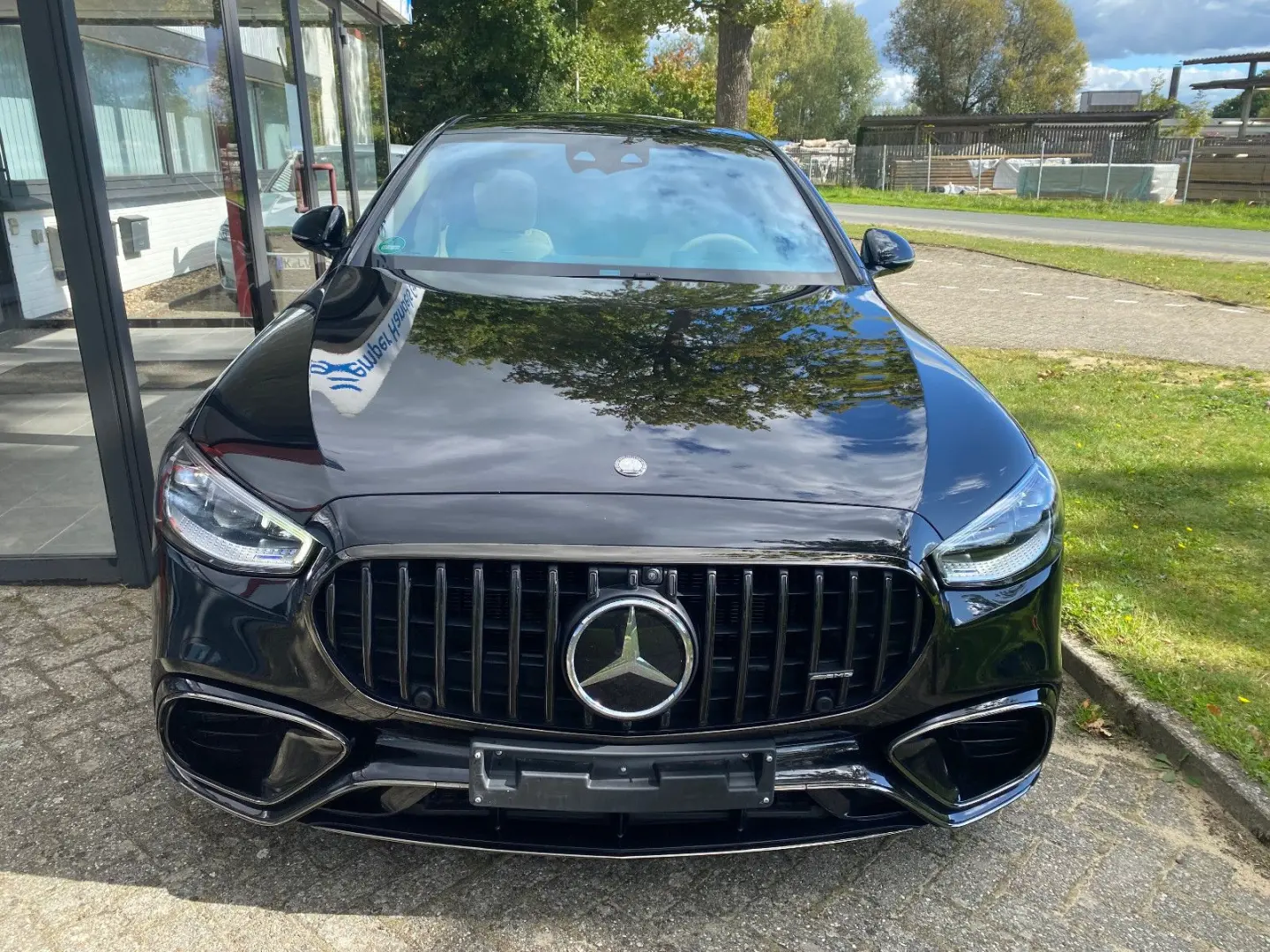 S63e AMG  4M LONG +TV 21 Zoll ICE BOX NP264T