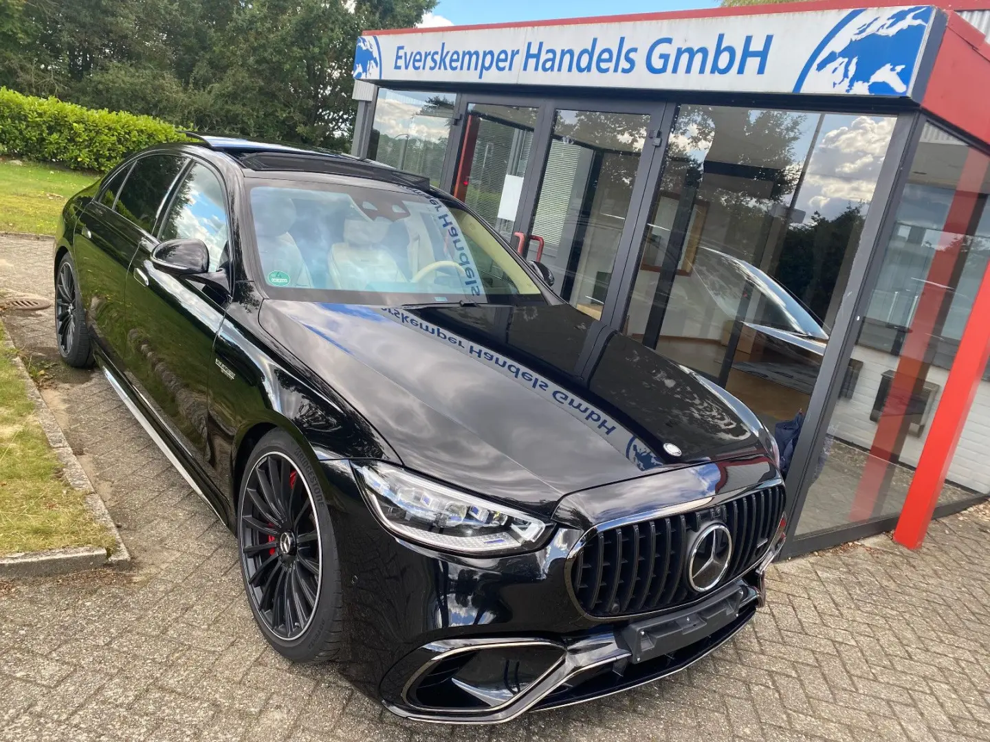 S63e AMG  4M LONG +TV 21 Zoll ICE BOX NP264T