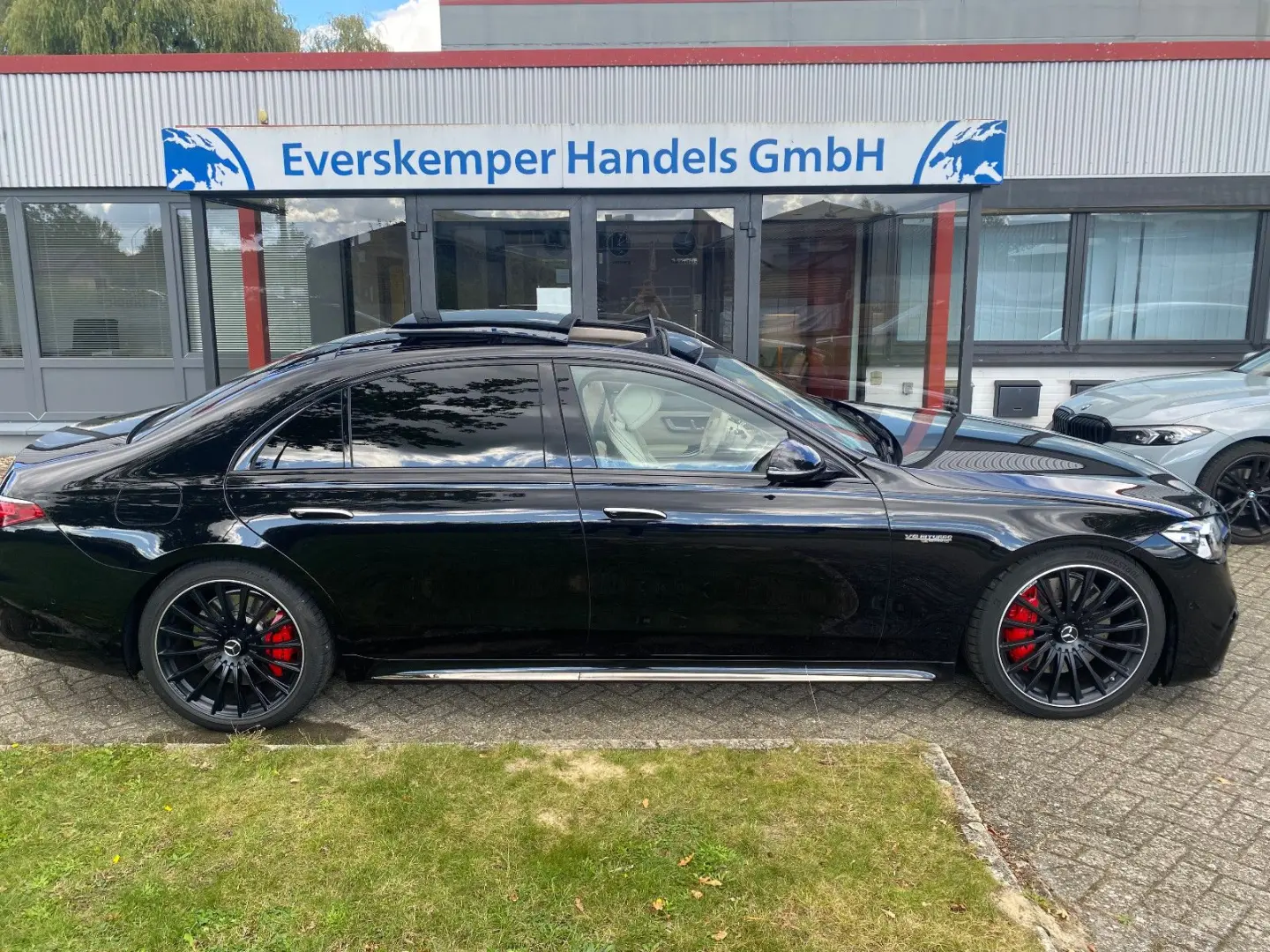 S63e AMG  4M LONG +TV 21 Zoll ICE BOX NP264T