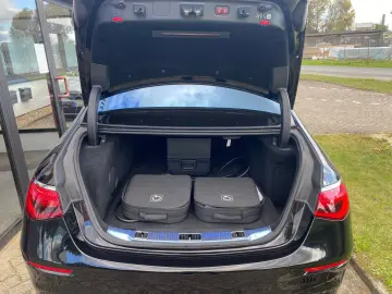 S63e AMG  4M LONG +TV 21 Zoll ICE BOX NP264T