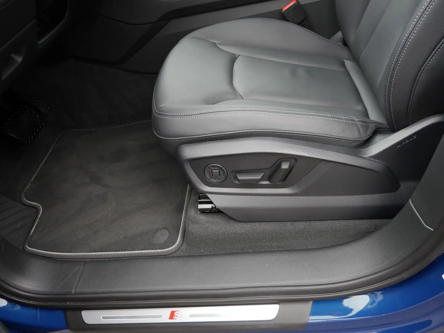 Q7 45 TDI qu. S line AHK*360°*Matrix*Air*Pano