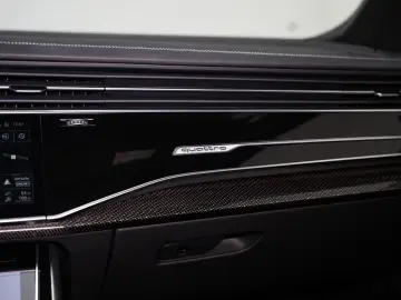 Q7 50 TDI QU COMPETITION+ S LINE BLACK PANO AHK 