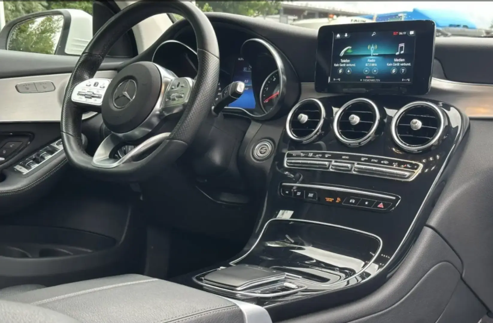GLC 220 d 4M AMG LED AHK MBUX 9G Keyless
