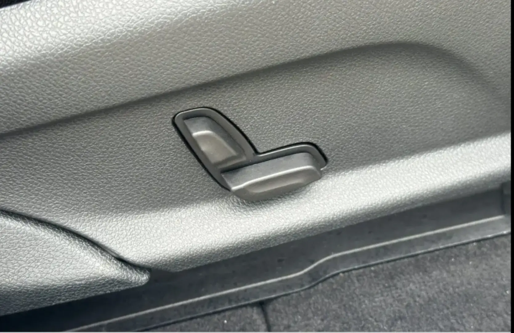 GLC 220 d 4M AMG LED AHK MBUX 9G Keyless