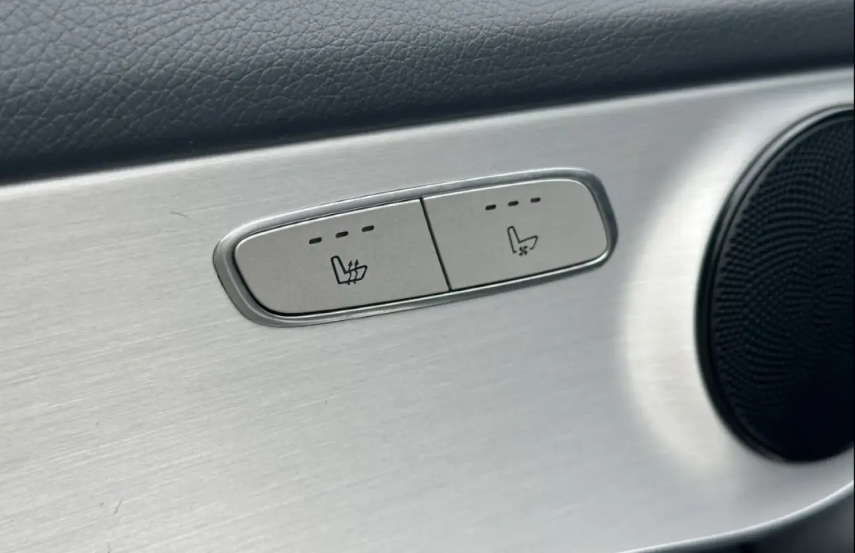 GLC 220 d 4M AMG LED AHK MBUX 9G Keyless