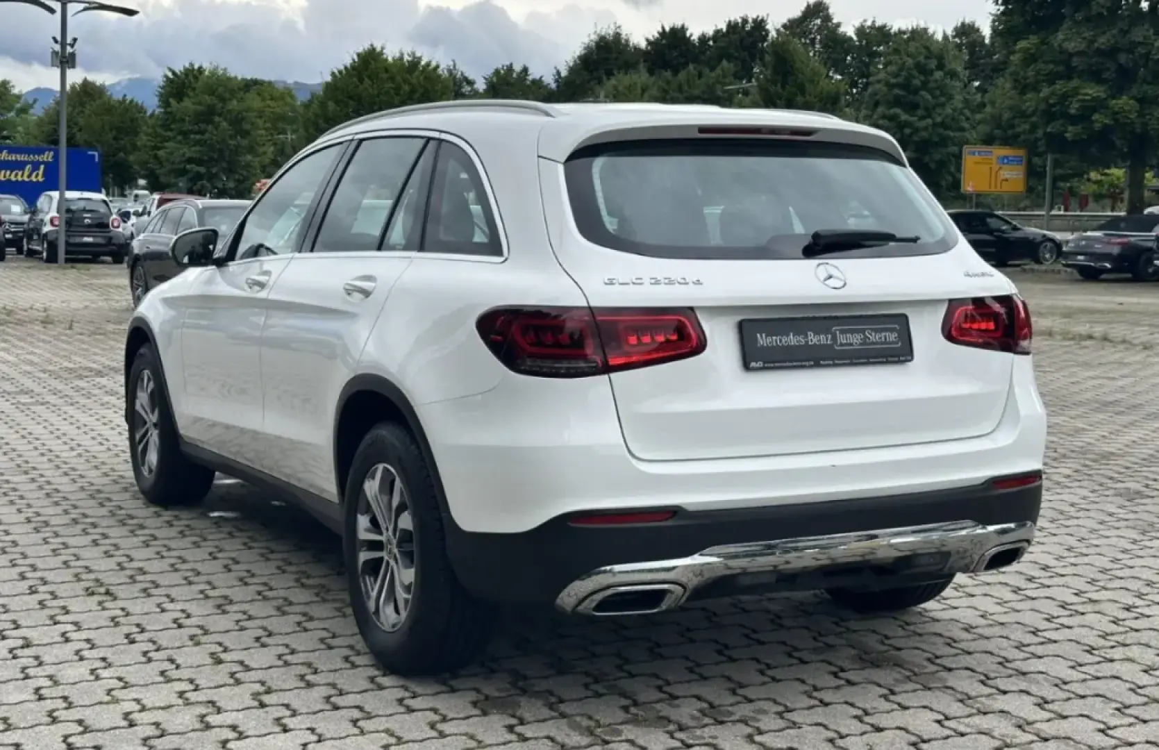 GLC 220 d 4M AMG LED AHK MBUX 9G Keyless