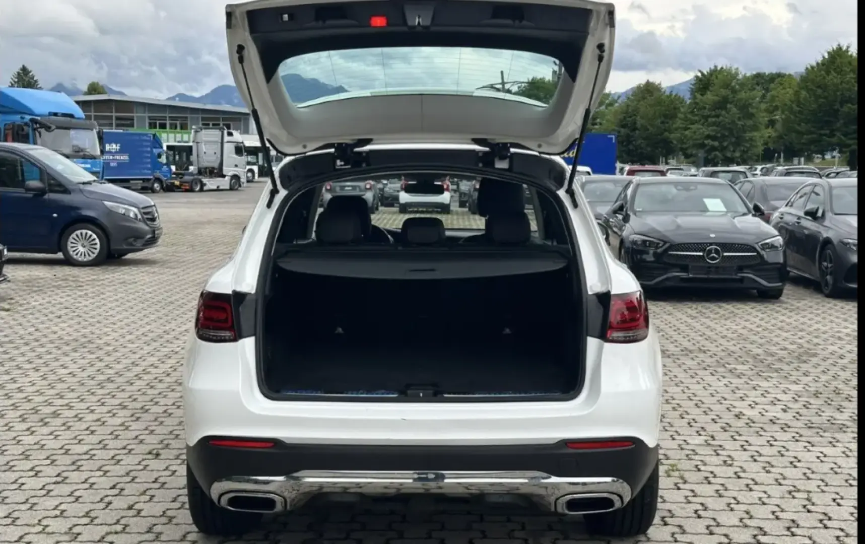 GLC 220 d 4M AMG LED AHK MBUX 9G Keyless