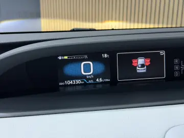 Toyota Prius 1.8 VVT-i Hybrid Lounge 5d