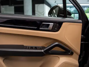 Porsche Cayenne 3.0 V6