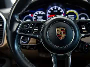 Porsche Cayenne 3.0 V6