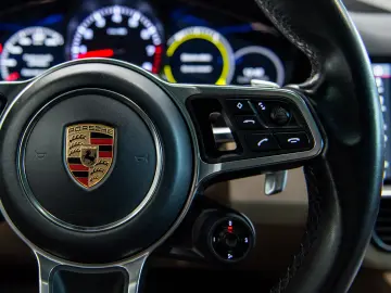 Porsche Cayenne 3.0 V6