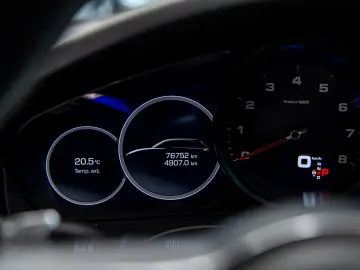 Porsche Cayenne 3.0 V6