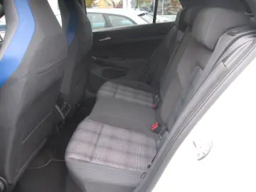 Golf VIII GTE 1.4 eHybrid DSG AHK HEAD UP NAVI