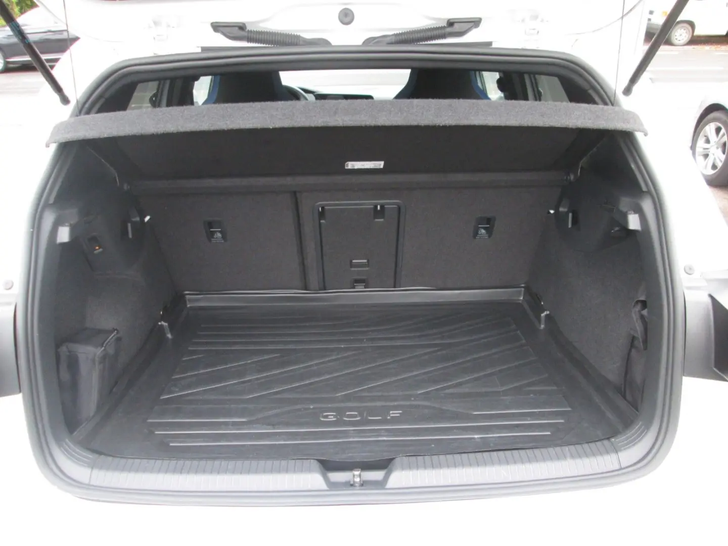 Golf VIII GTE 1.4 eHybrid DSG AHK HEAD UP NAVI