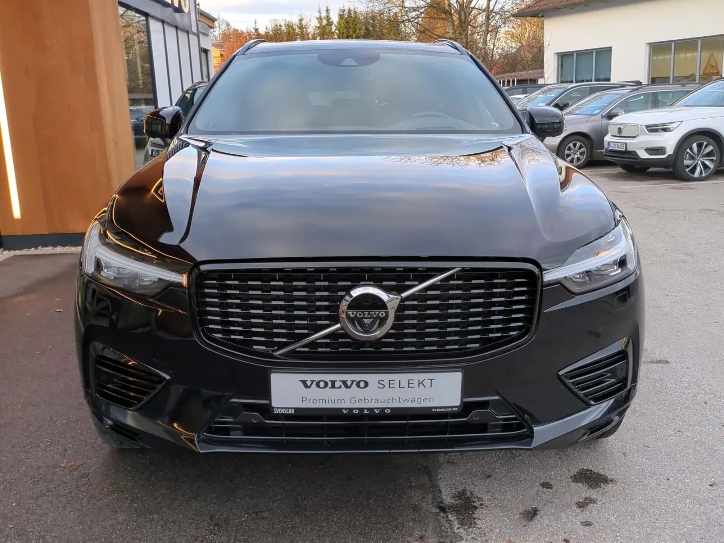 XC60 R Design Recharge Plug-In Hybrid AWD T8 Twi