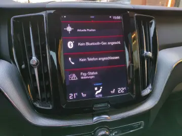 XC60 R Design Recharge Plug-In Hybrid AWD T8 Twi