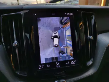 XC60 R Design Recharge Plug-In Hybrid AWD T8 Twi