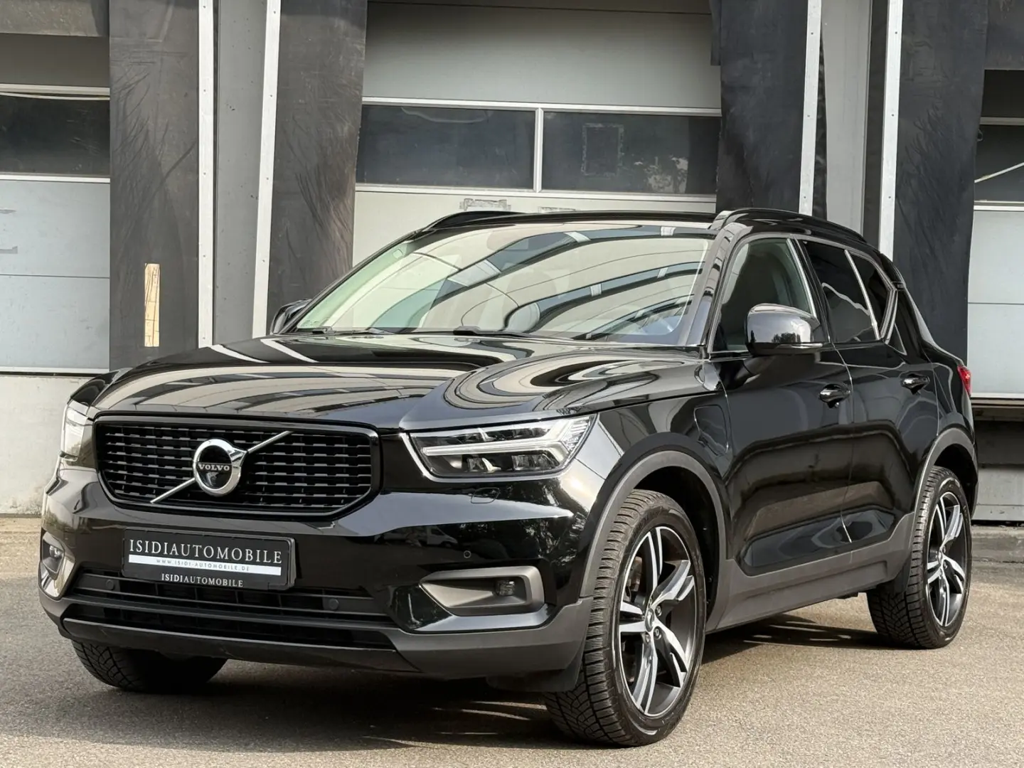 XC40 R Design Expression Recharge Plug-In Hybrid