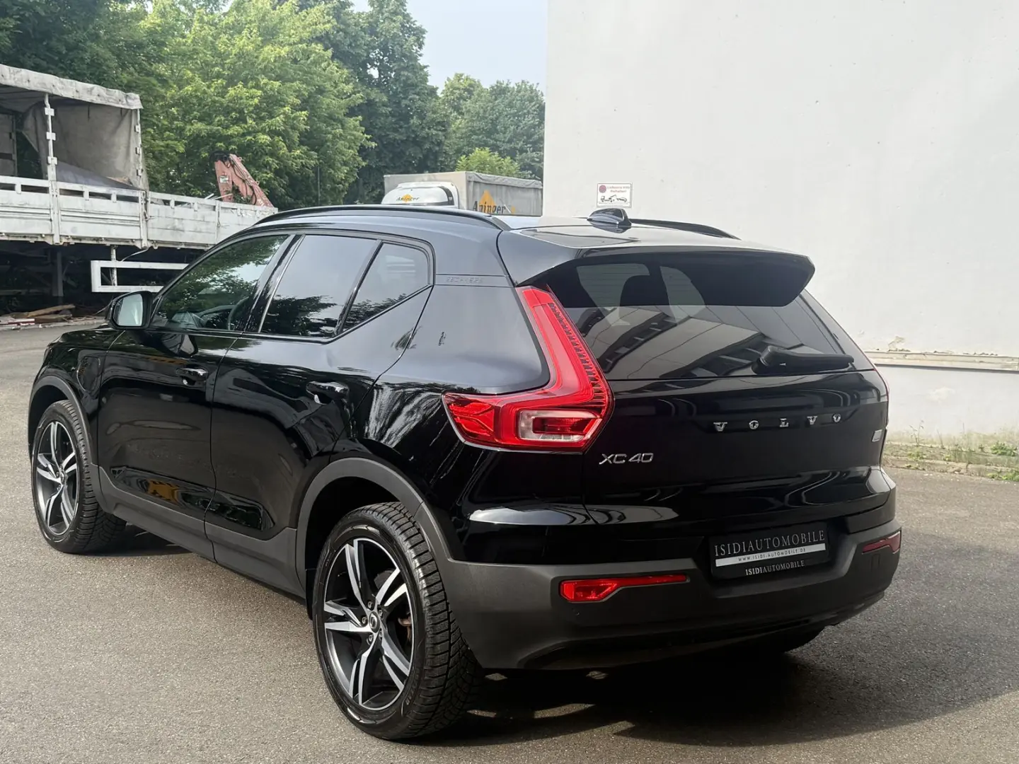XC40 R Design Expression Recharge Plug-In Hybrid