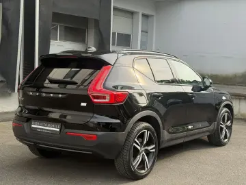 XC40 R Design Expression Recharge Plug-In Hybrid