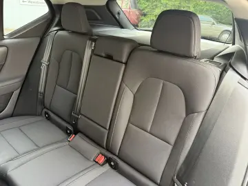 XC40 R Design Expression Recharge Plug-In Hybrid