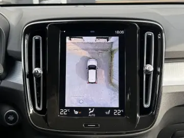 XC40 R Design Expression Recharge Plug-In Hybrid