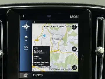 XC40 R Design Expression Recharge Plug-In Hybrid
