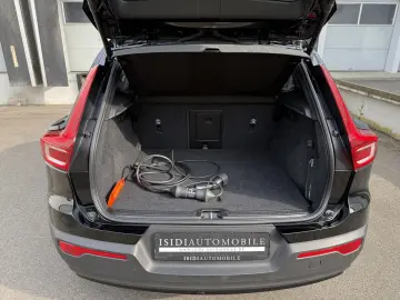 XC40 R Design Expression Recharge Plug-In Hybrid