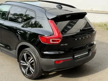 XC40 R Design Expression Recharge Plug-In Hybrid