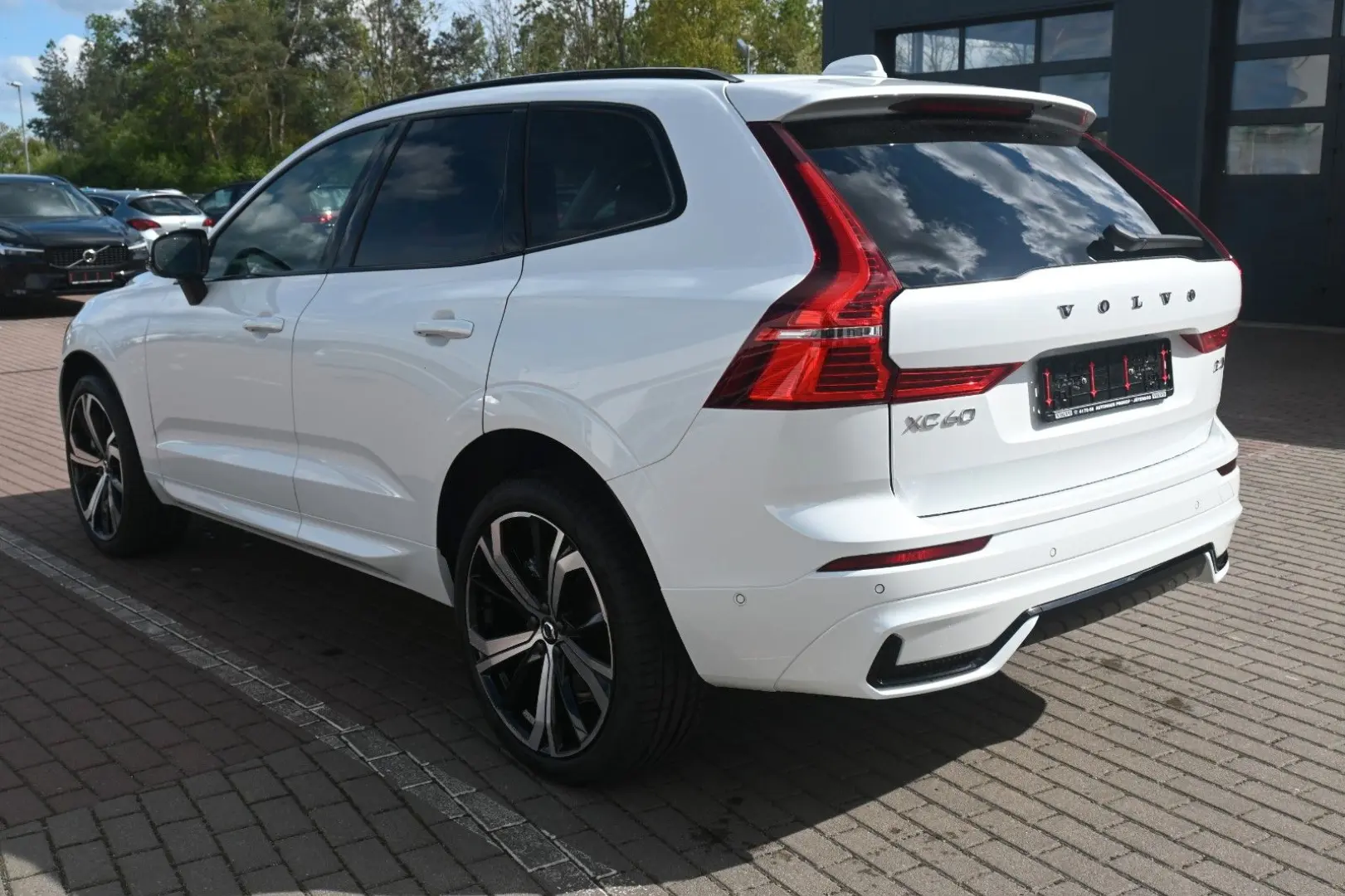 XC60 B4 D AWD Ultimate Dark STDHZG 360  LUFT ACC