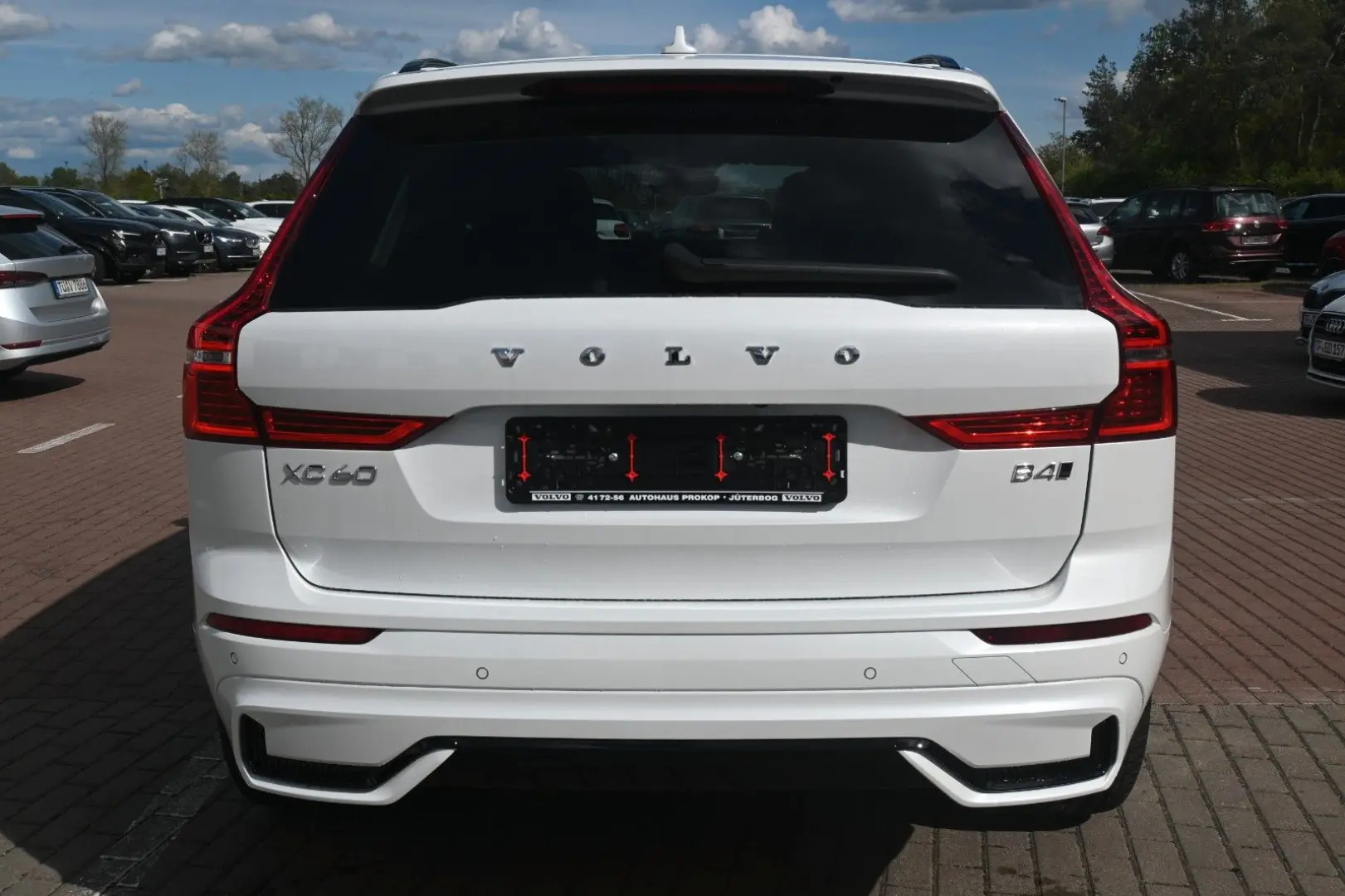XC60 B4 D AWD Ultimate Dark STDHZG 360  LUFT ACC