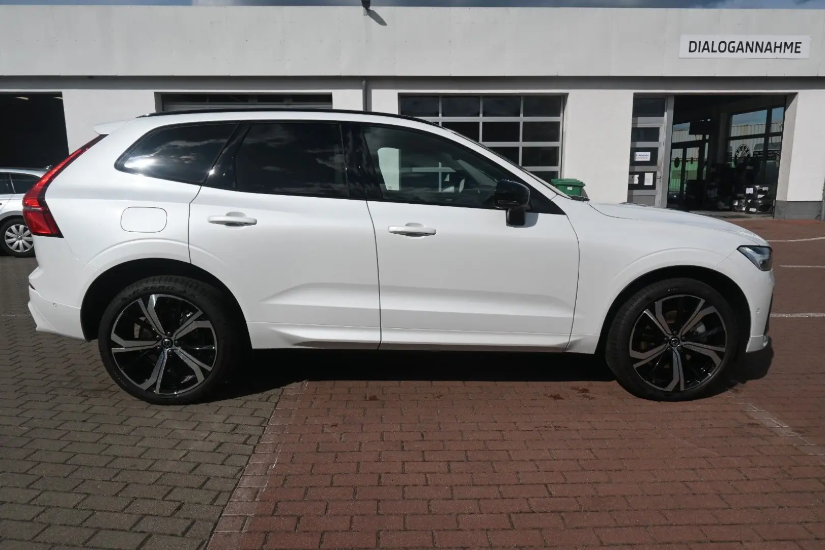 XC60 B4 D AWD Ultimate Dark STDHZG 360  LUFT ACC