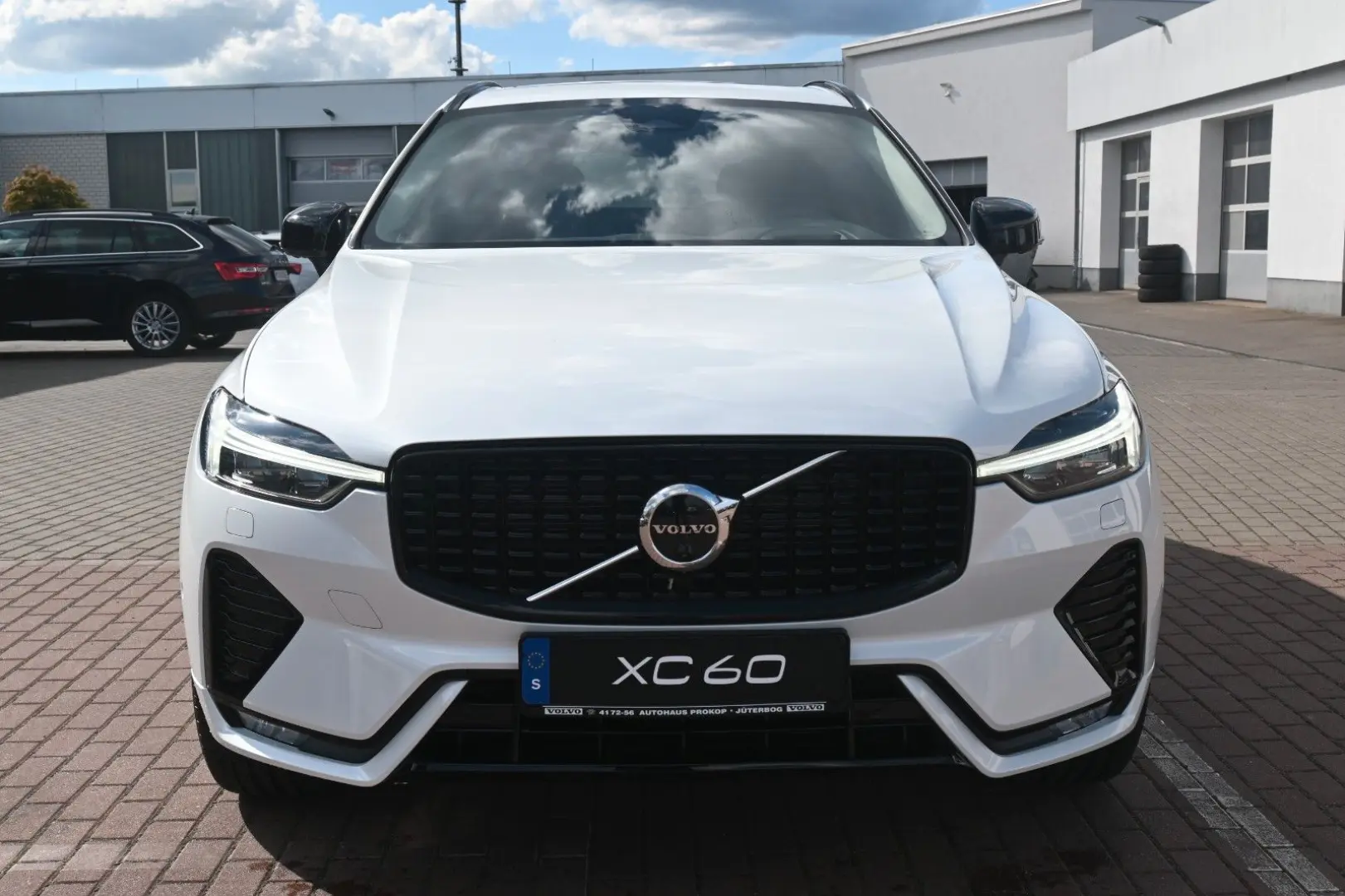 XC60 B4 D AWD Ultimate Dark STDHZG 360  LUFT ACC