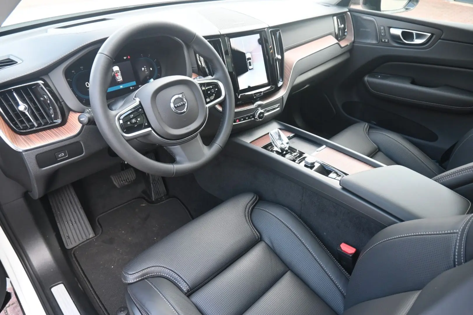 XC60 B4 D AWD Ultimate Dark STDHZG 360  LUFT ACC