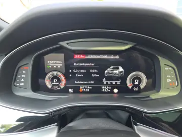 Q8 50 TDI quattro S-Line/Raute/Pano/Tour/Stadt